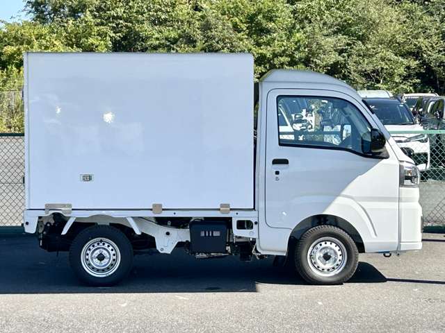 ダイハツ ハイゼットトラック ＦＲＰ中温冷蔵冷凍車 －７℃設定 R8年 () 99