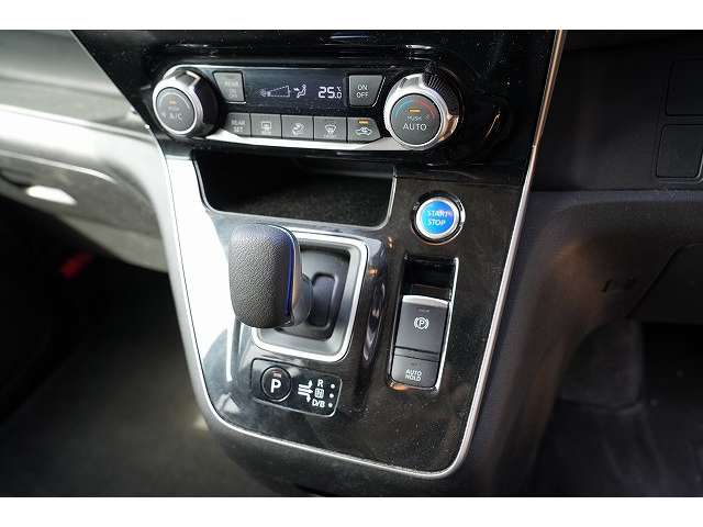 日産 セレナ １．２ Ｅ－ＰＯＷＥＲ ハイウェイスター Ｖ R4年 (関東) 99