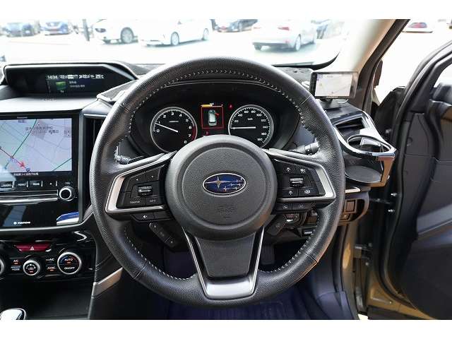 スバル フォレスター ２．５ ツーリング ４ＷＤ H30年 (関東) 99