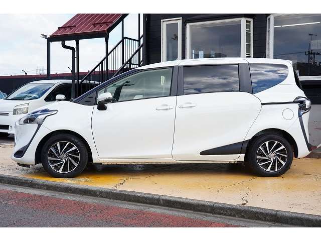 トヨタ シエンタ １．５ ファンベース Ｇ R1年 (関東) 99