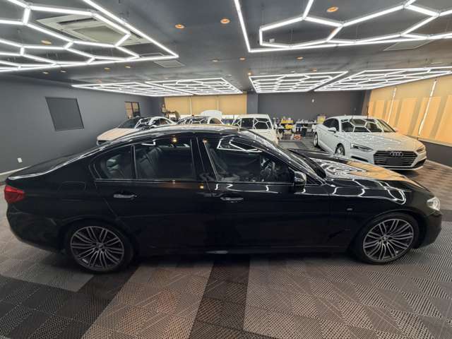 ＢＭＷ ５シリーズ ５２３ｉ　Ｍスポーツ H30年 (関東) 99