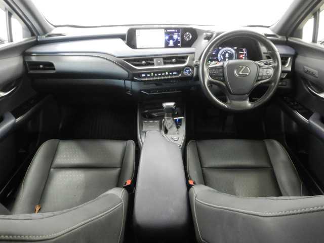 レクサス ＵＸ２５０ｈ アーバンエレガンス R3年 () 99