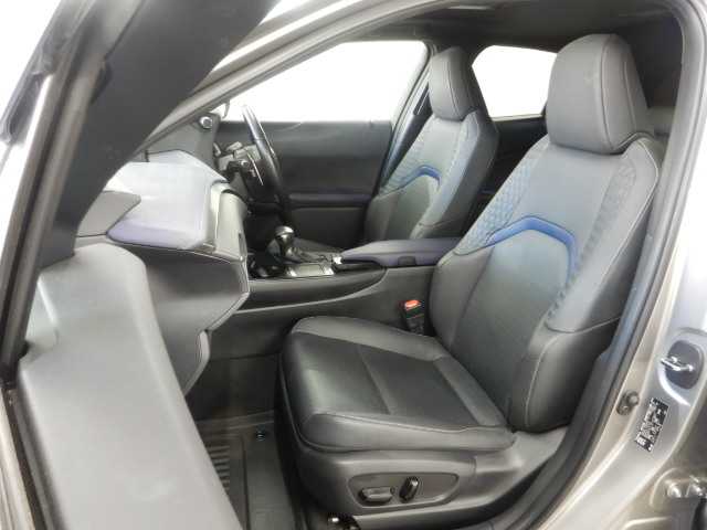 レクサス ＵＸ２５０ｈ アーバンエレガンス R3年 () 99