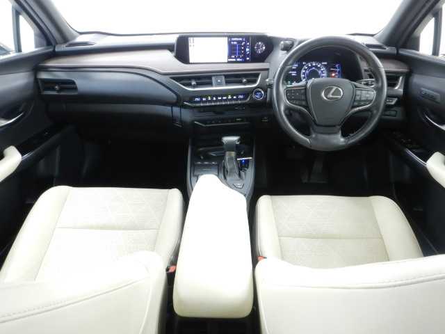 レクサス ＵＸ２５０ｈ バージョンＬ R1年 () 99
