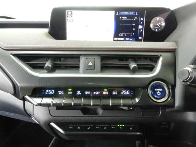 レクサス ＵＸ２５０ｈ バージョンＬ R1年 () 99