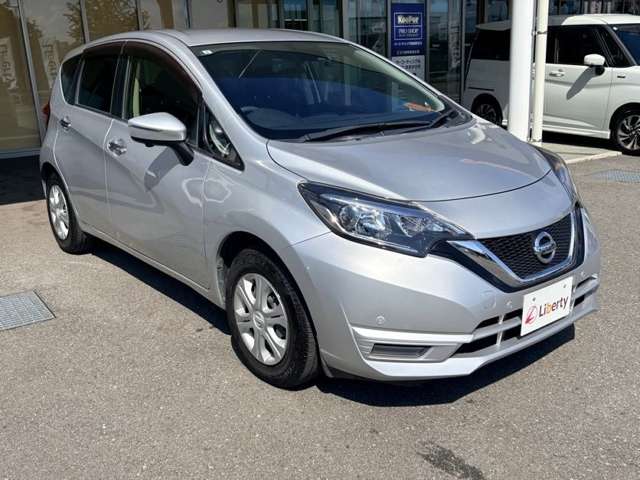 日産 ノート １．２ Ｘ H29年 (九州・沖縄) 99