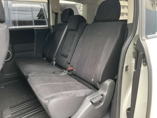 三菱 デリカ　Ｄ：５ ２．２ Ｄ パワーパッケージ ディーゼルターボ ４ＷＤ H25年 (九州・沖縄) 99