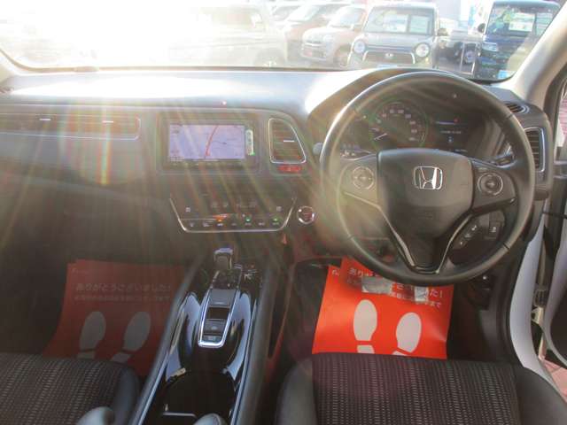 ホンダ ヴェゼル １．５ ハイブリッド Ｚ H27年 (甲信越・北陸) 99
