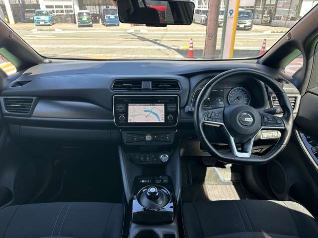 日産 リーフ Ｘ　Ｖセレクション R1年 (東海) 99