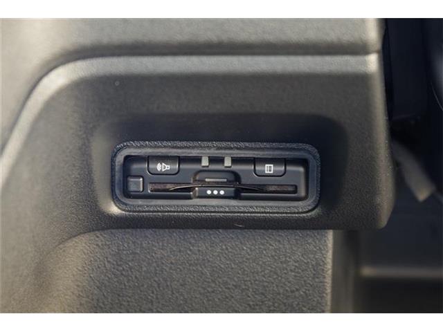ホンダ Ｎ　ＢＯＸ カスタム ６６０ コーディネートスタイル ２トーン R7年 () 99