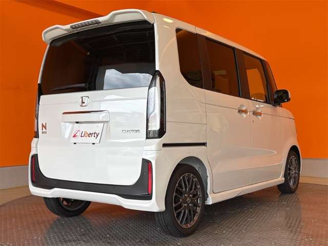 ホンダ Ｎ　ＢＯＸ カスタム ６６０ ターボ R8年 () 99