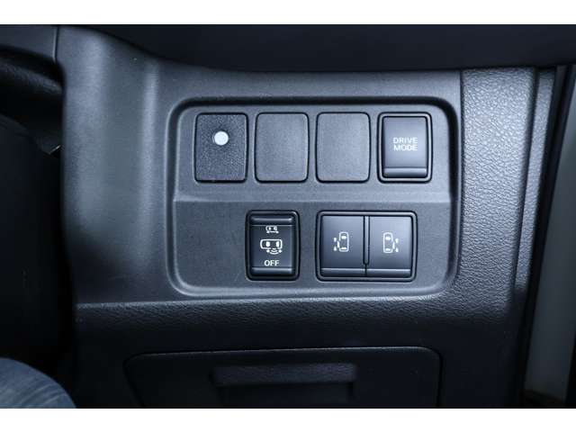 日産 セレナ １．２ Ｅ－ＰＯＷＥＲ ハイウェイスター Ｖ R1年 (北海道) 99
