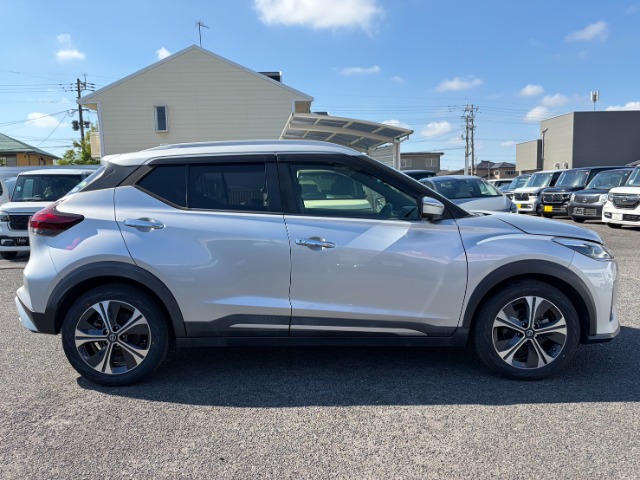 日産 キックス １．２ Ｘ （Ｅ－ＰＯＷＥＲ） R2年 (九州・沖縄) 99