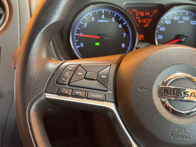 日産 ノート １．２ Ｘ H30年 (近畿) 99
