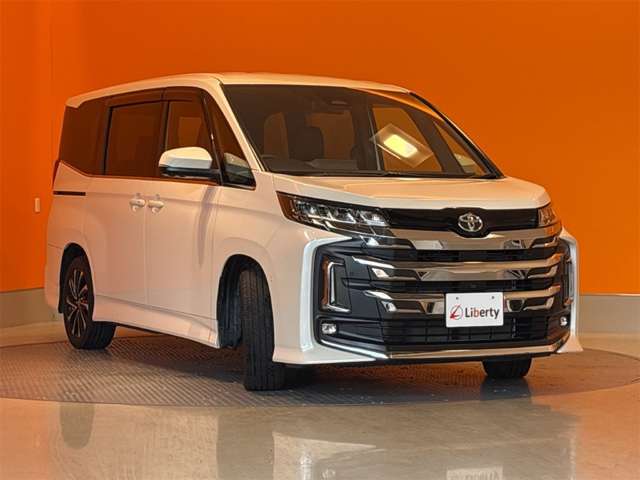 トヨタ ノア ２．０ Ｓ－Ｚ R4年 (近畿) 99