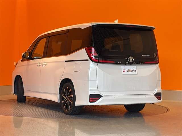 トヨタ ノア ２．０ Ｓ－Ｚ R4年 (近畿) 99