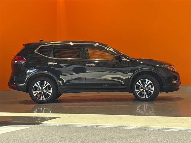 日産 エクストレイル ２．０ ２０Ｘ ３列車 H30年 (近畿) 99