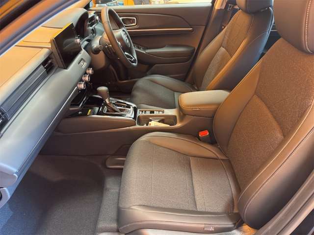ホンダ ヴェゼル １．５ Ｅ：ＨＥＶ Ｚ R8年 (近畿) 99