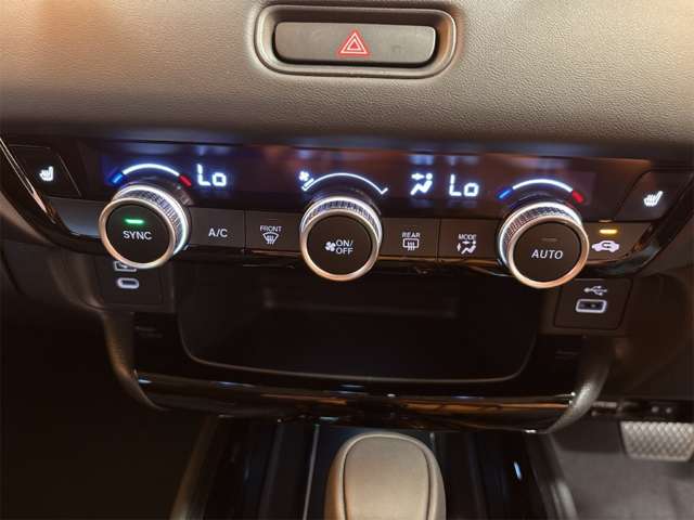 ホンダ ヴェゼル １．５ Ｅ：ＨＥＶ Ｚ R8年 (近畿) 99