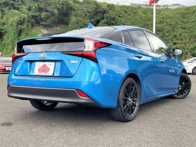 トヨタ プリウス １．８ Ｓ R1年 (東北) 99
