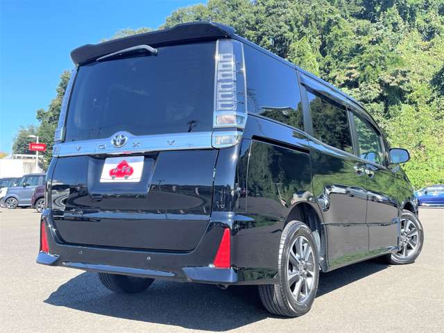 トヨタ ヴォクシー ２．０ ＺＳ 煌ＩＩＩ ４ＷＤ R3年 (東北) 99