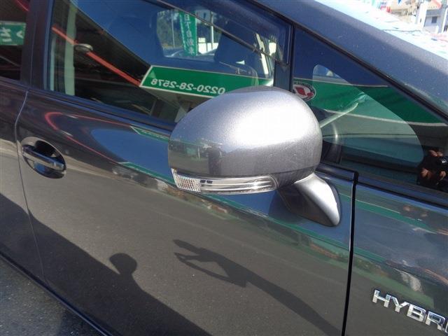 トヨタ プリウスΑ １．８ Ｇ H28年 (東北) 99