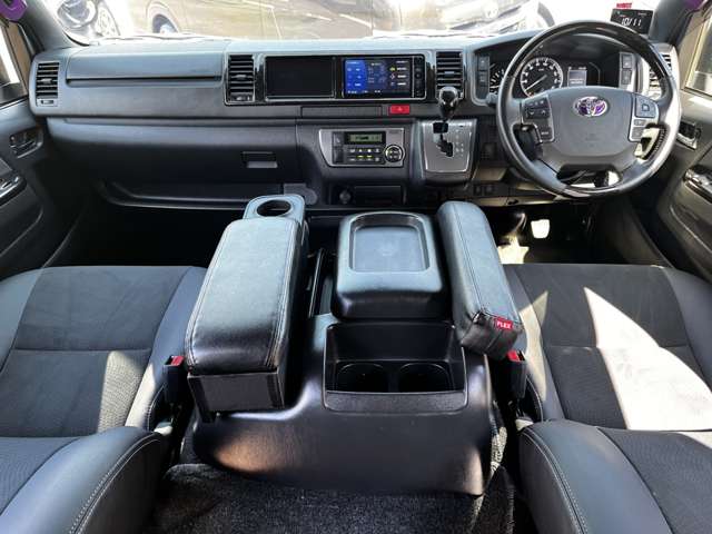 トヨタ ハイエースバン ２．８ スーパーＧＬ ダークプライムＩＩワイド ミドルルーフ ロングボディ ディーゼルターボ R3年 (関東) 99