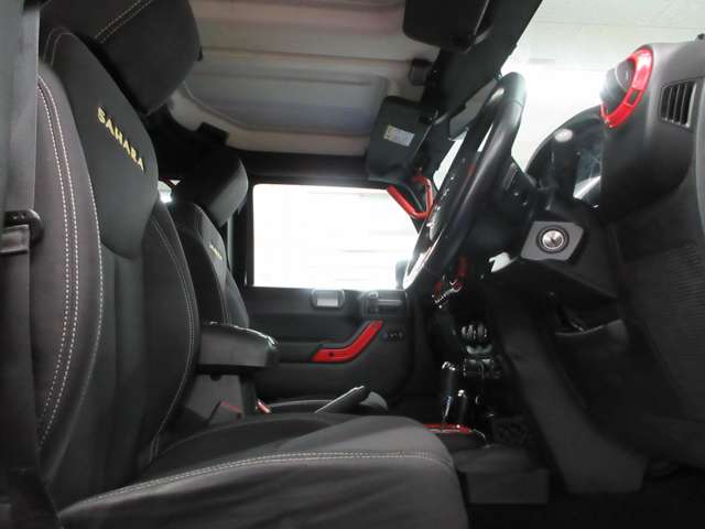 ジープ ラングラー　アンリミテッド アンリミテッド サハラ ４ＷＤ H25年 (関東) 99