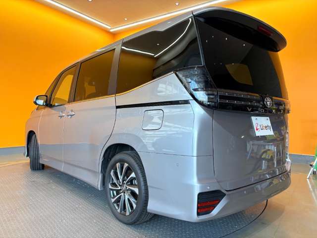トヨタ ヴォクシー ２．０ Ｓ－Ｚ R8年 (近畿) 99