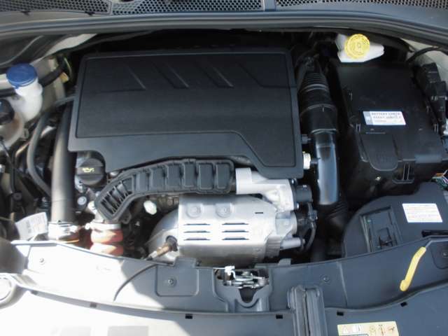 シトロエン Ｃ３ モダンサロン R3年 (近畿) 99