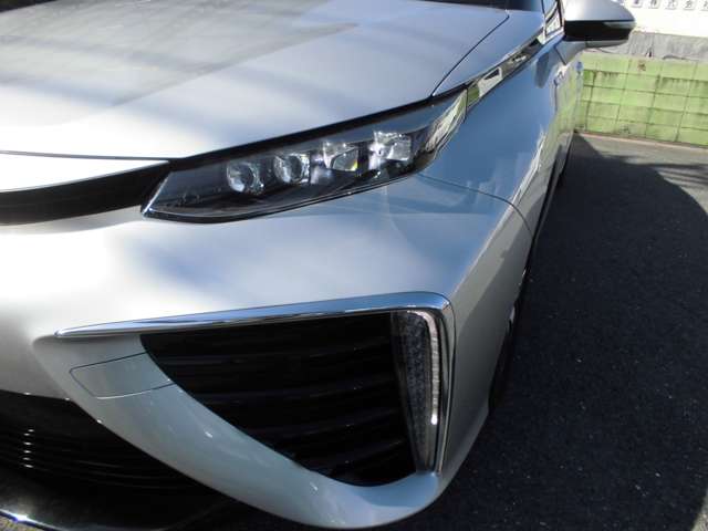 トヨタ ＭＩＲＡＩ ベースモデル H28年 (近畿) 99