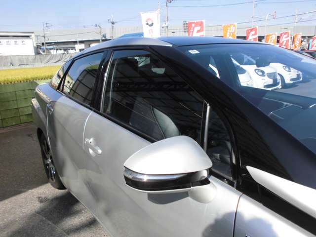 トヨタ ＭＩＲＡＩ ベースモデル H28年 (近畿) 99