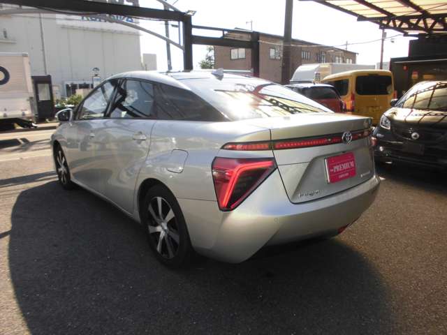 トヨタ ＭＩＲＡＩ ベースモデル H28年 (近畿) 99