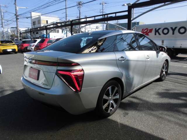 トヨタ ＭＩＲＡＩ ベースモデル H28年 (近畿) 99