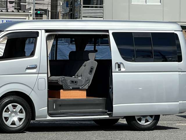 トヨタ ハイエースワゴン ２．７ ＤＸ ロング ミドルルーフ H18年 (近畿) 99