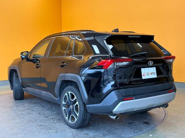 トヨタ ＲＡＶ４ ２．０ アドベンチャー ４ＷＤ R2年 (近畿) 99