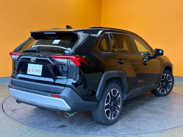 トヨタ ＲＡＶ４ ２．０ アドベンチャー ４ＷＤ R2年 (近畿) 99
