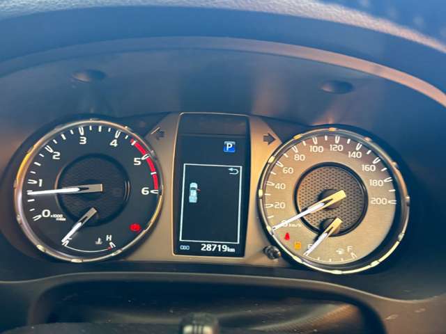 トヨタ ハイラックス ２．４ Ｚ ディーゼルターボ ４ＷＤ R4年 (近畿) 99