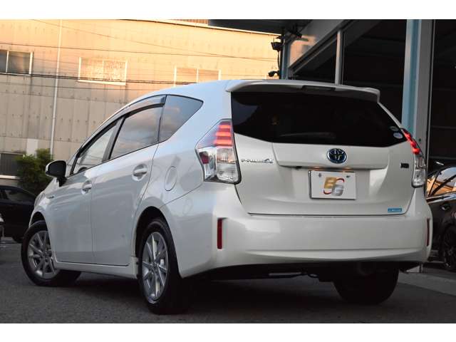 トヨタ プリウスΑ １．８ Ｓ H27年 (近畿) 99