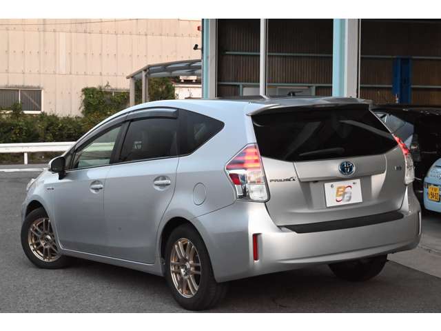 トヨタ プリウスΑ １．８ Ｇ H27年 (近畿) 99