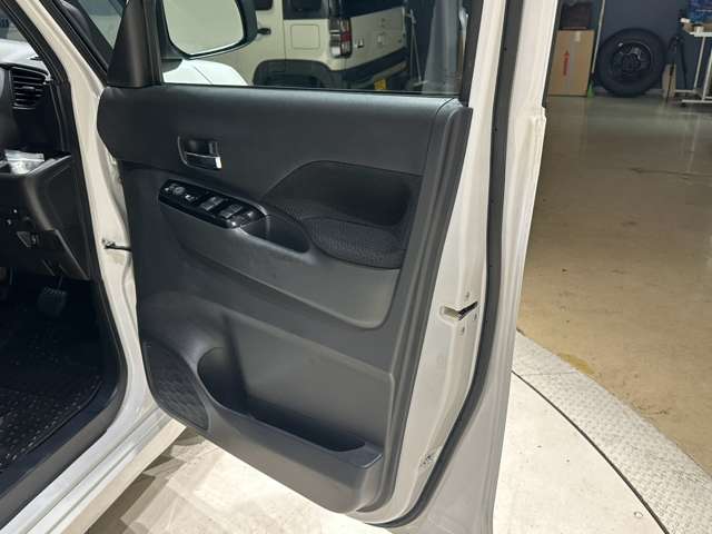 日産 ルークス ６６０ ハイウェイスターＸ R3年 (中国) 99