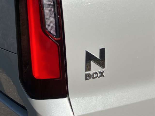 ホンダ Ｎ　ＢＯＸ ６６０ R8年 (東海) 99