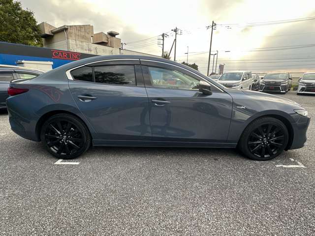 マツダ ＭＡＺＤＡ３　セダン ２．０ Ｘ ブラックトーンエディション ４ＷＤ R4年 (関東) 99