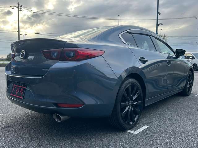 マツダ ＭＡＺＤＡ３　セダン ２．０ Ｘ ブラックトーンエディション ４ＷＤ R4年 (関東) 99