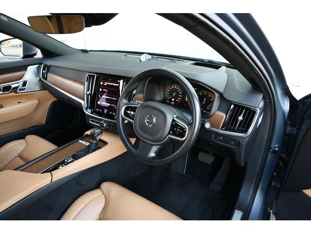 ボルボ Ｖ９０ Ｔ６ ＡＷＤ インスクリプション ４ＷＤ H30年 (東海) 99