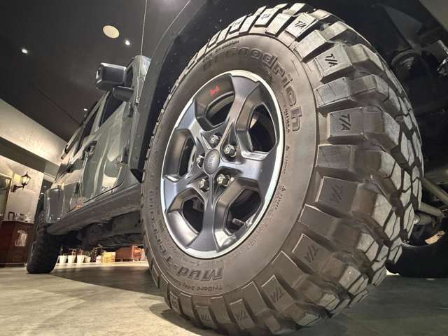ジープ グラディエーター ３．６ ルビコン ４ＷＤ R5年 (関東) 99