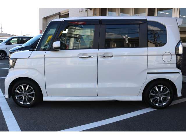 ホンダ Ｎ　ＢＯＸ カスタム ６６０ Ｌ R4年 (中国) 99