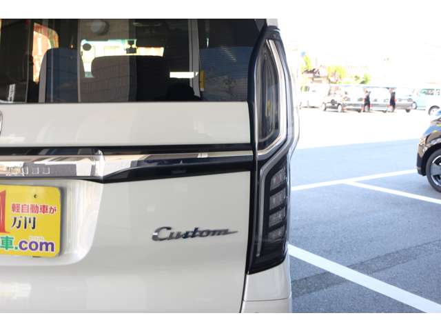 ホンダ Ｎ　ＢＯＸ カスタム ６６０ Ｌ R4年 (中国) 99