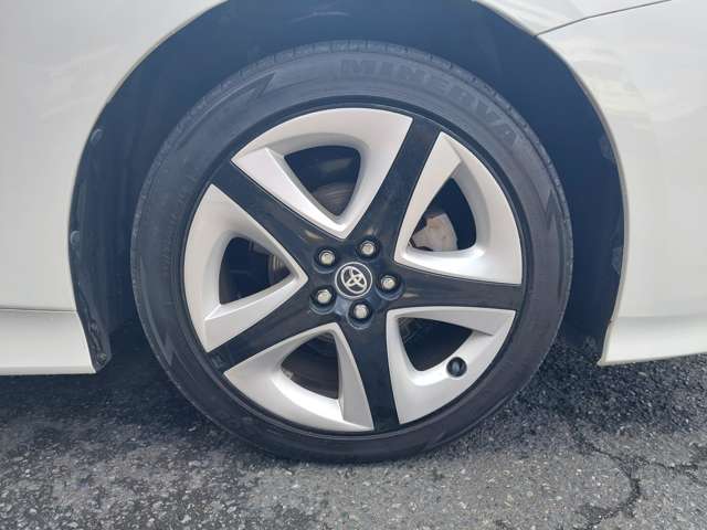 トヨタ プリウス １．８ Ｓ セーフティ プラスＩＩ R3年 (近畿) 99