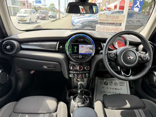 ミニ ミニ クーパーＳ ５ドア ＤＣＴ R1年 (東海) 99